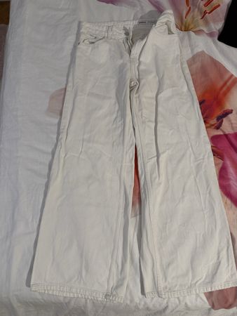 Jean blanc, wide led « BERSHKA »